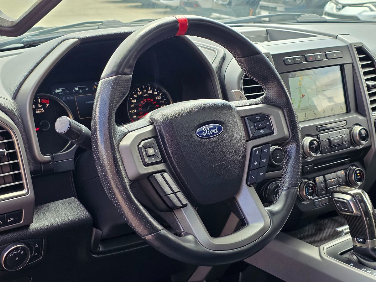 2017 Ford F-150 Raptor - Photo 20