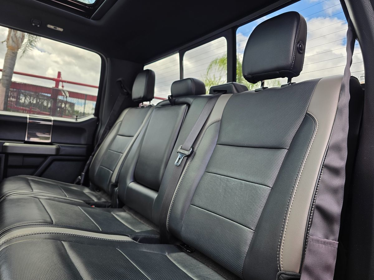2017 Ford F-150 Raptor - Photo 24