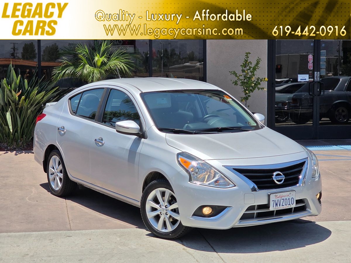 2017 Nissan Versa 1.6 SL CVT's photo