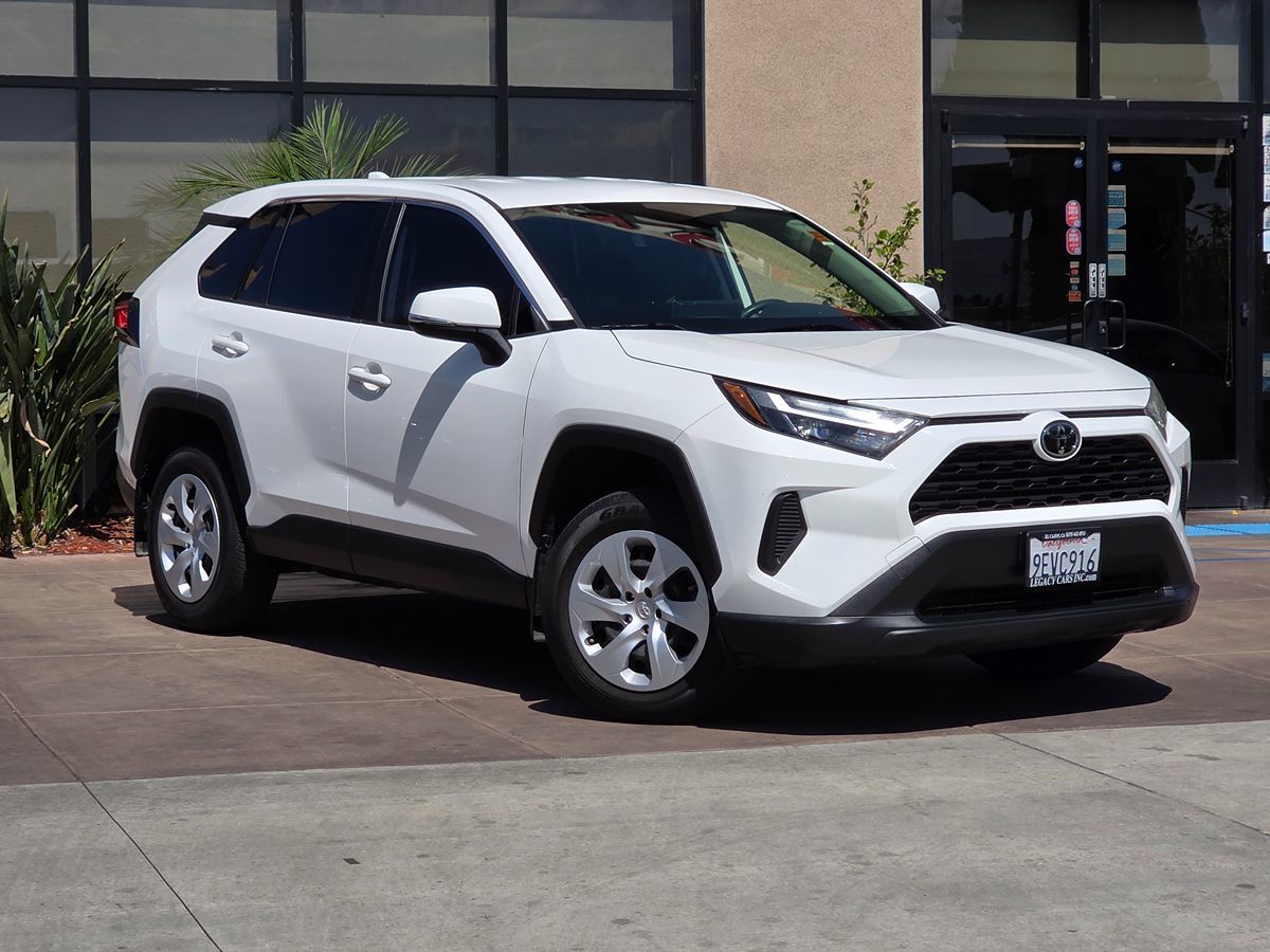 Toyota RAV4 photo 3