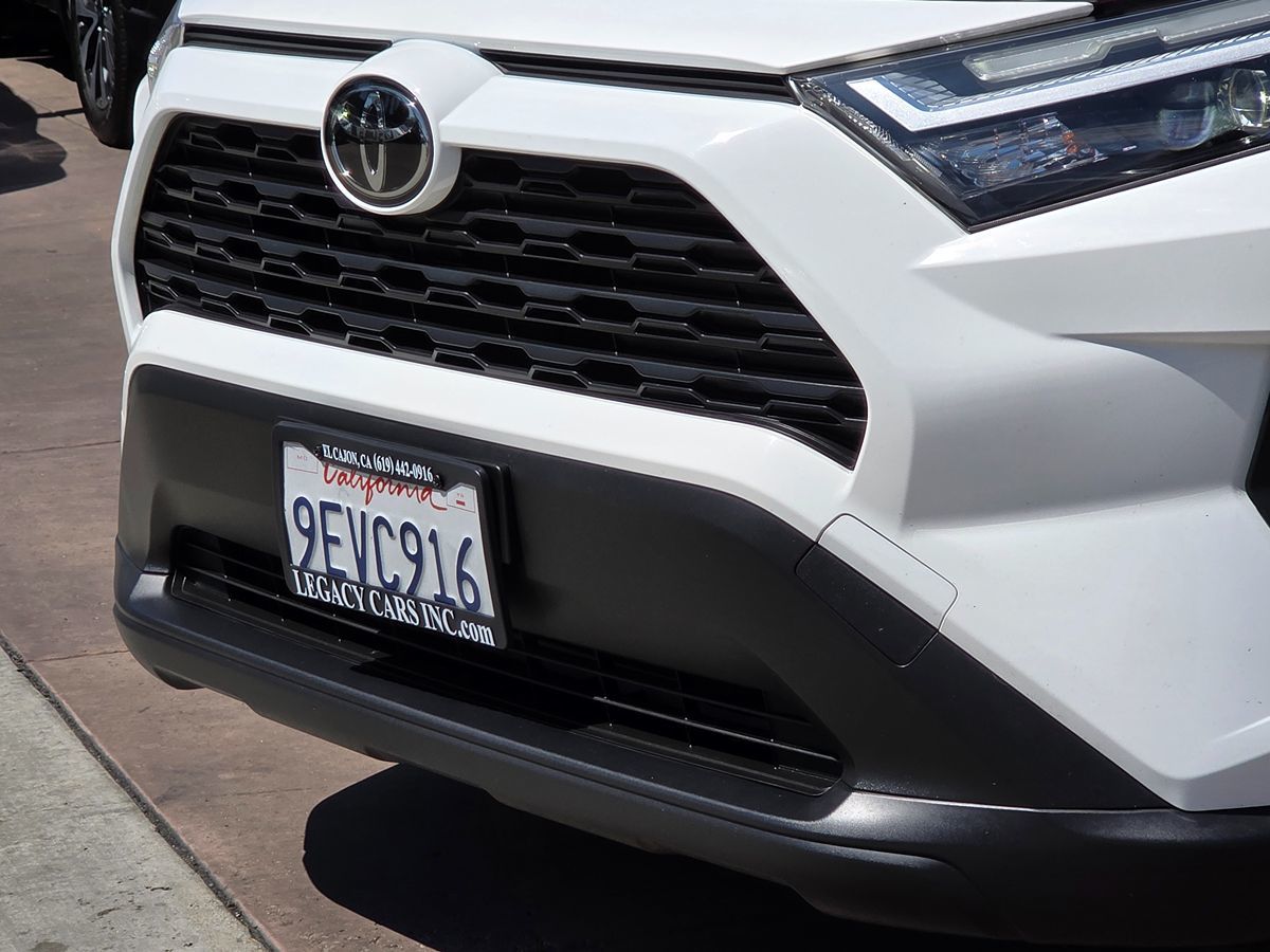 Toyota RAV4 photo 7