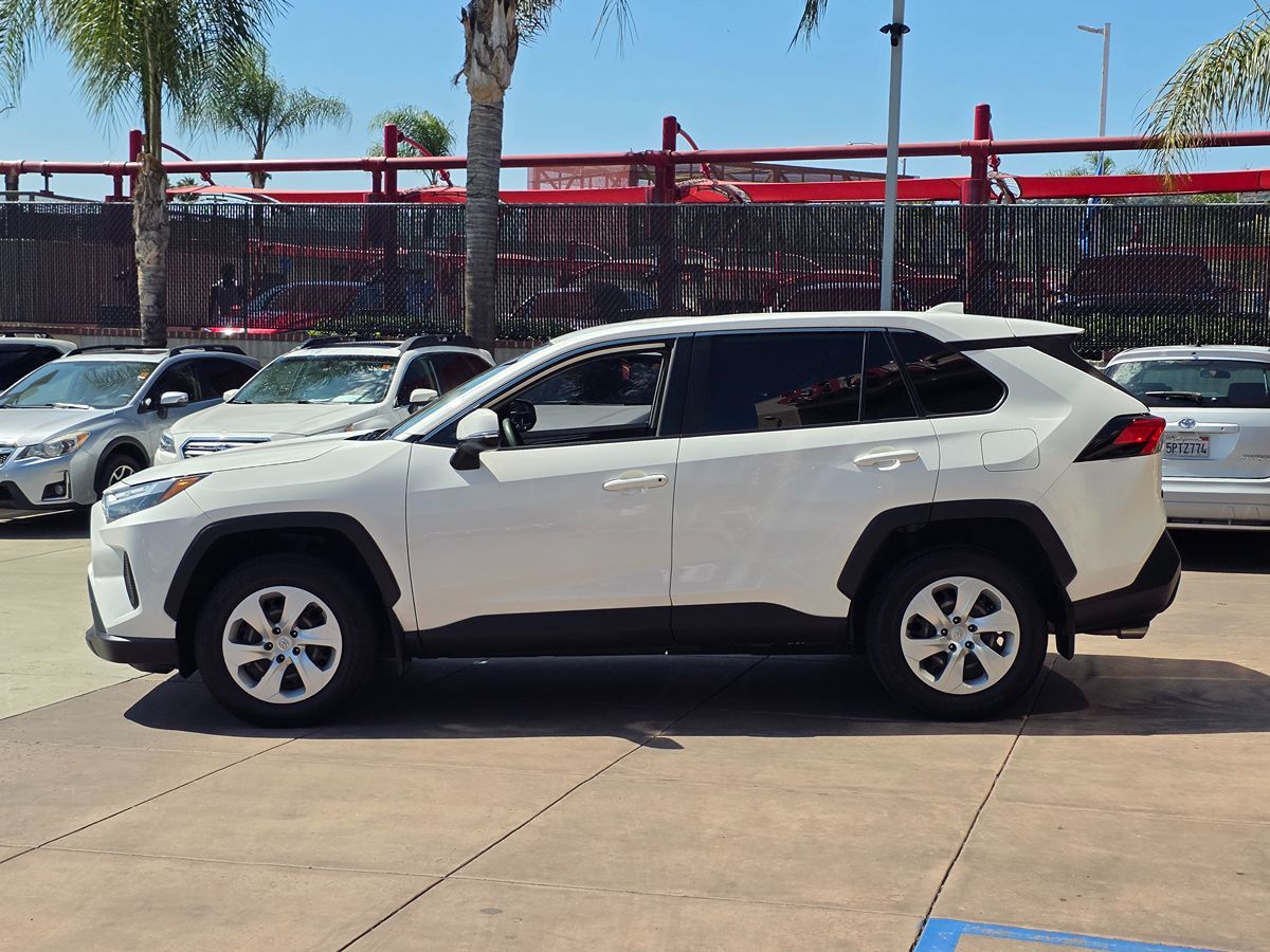 Toyota RAV4 photo 9