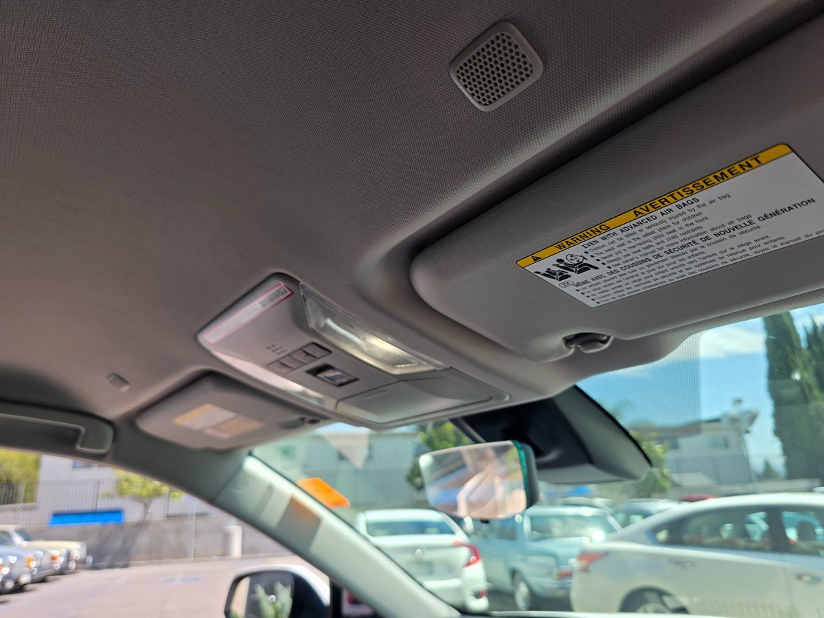 Toyota RAV4 photo 17