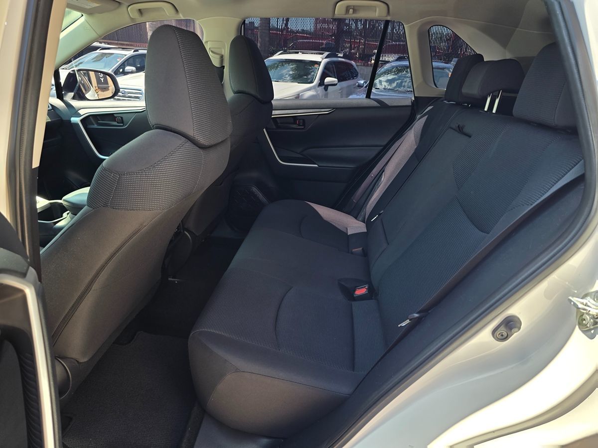 Toyota RAV4 photo 22