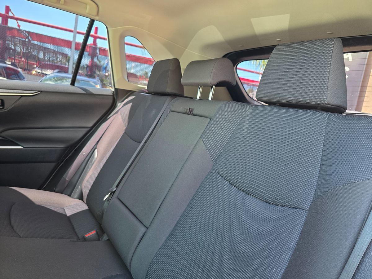 Toyota RAV4 photo 23