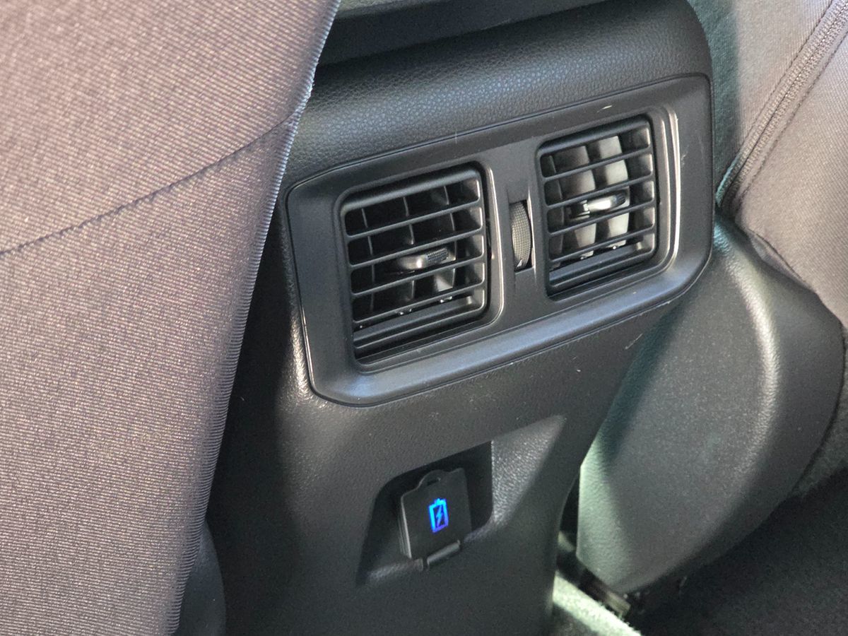 Toyota RAV4 photo 25