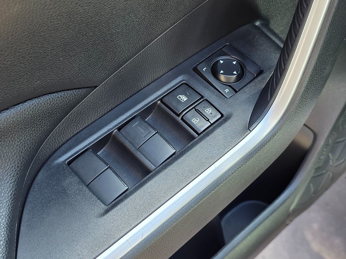Toyota RAV4 photo 28