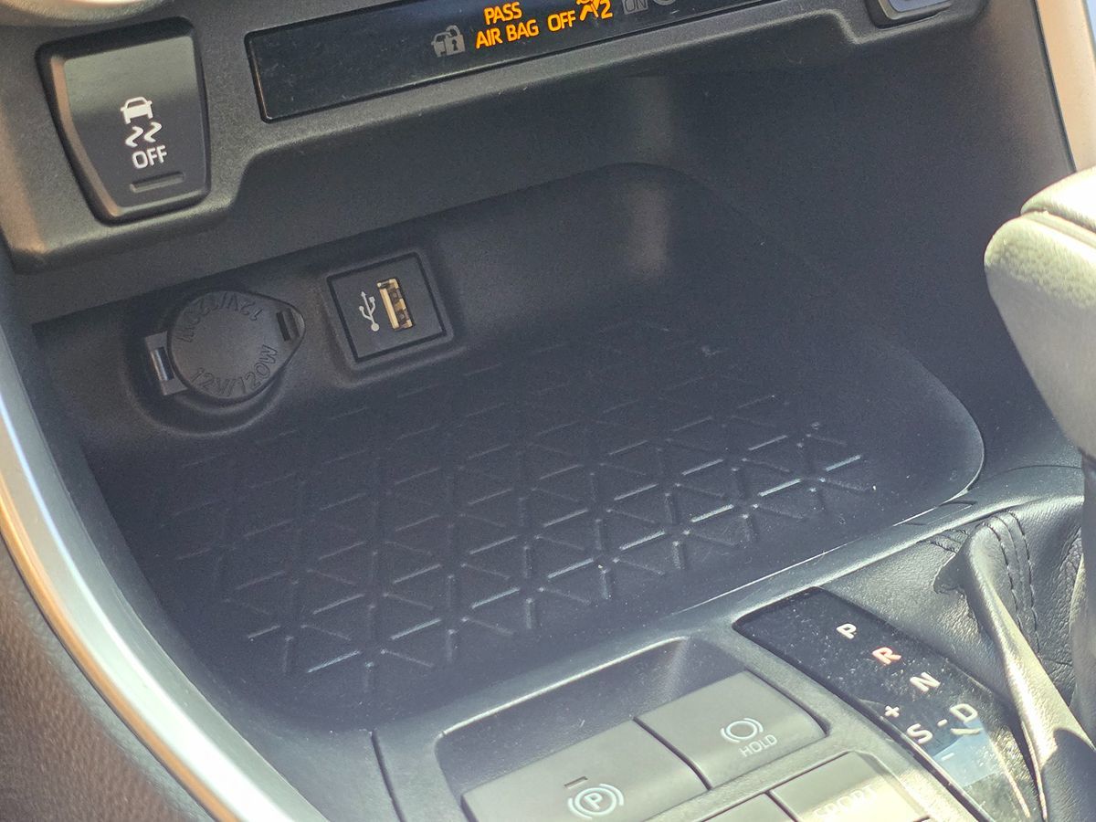Toyota RAV4 photo 37