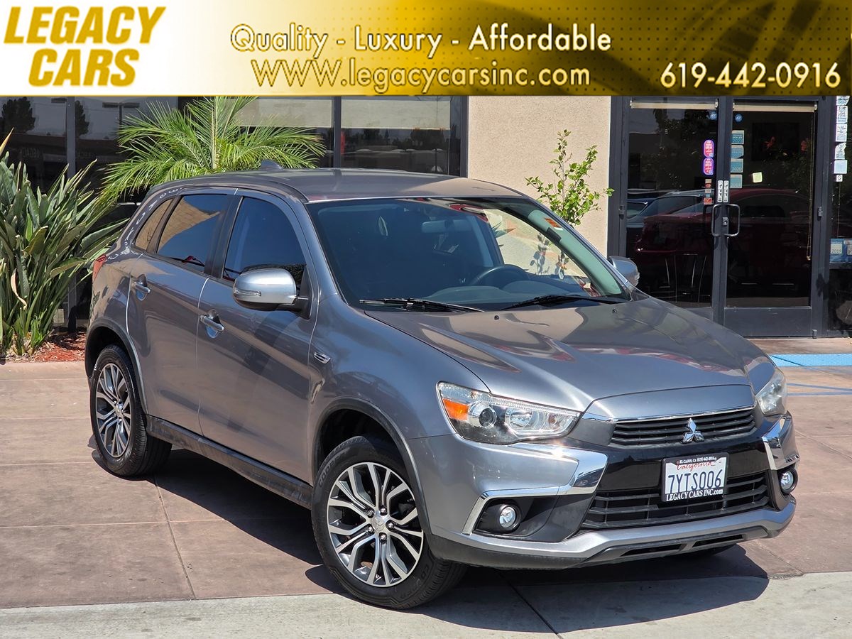 2017 Mitsubishi Outlander Sport 2.4 SE 2WD CVT's photo
