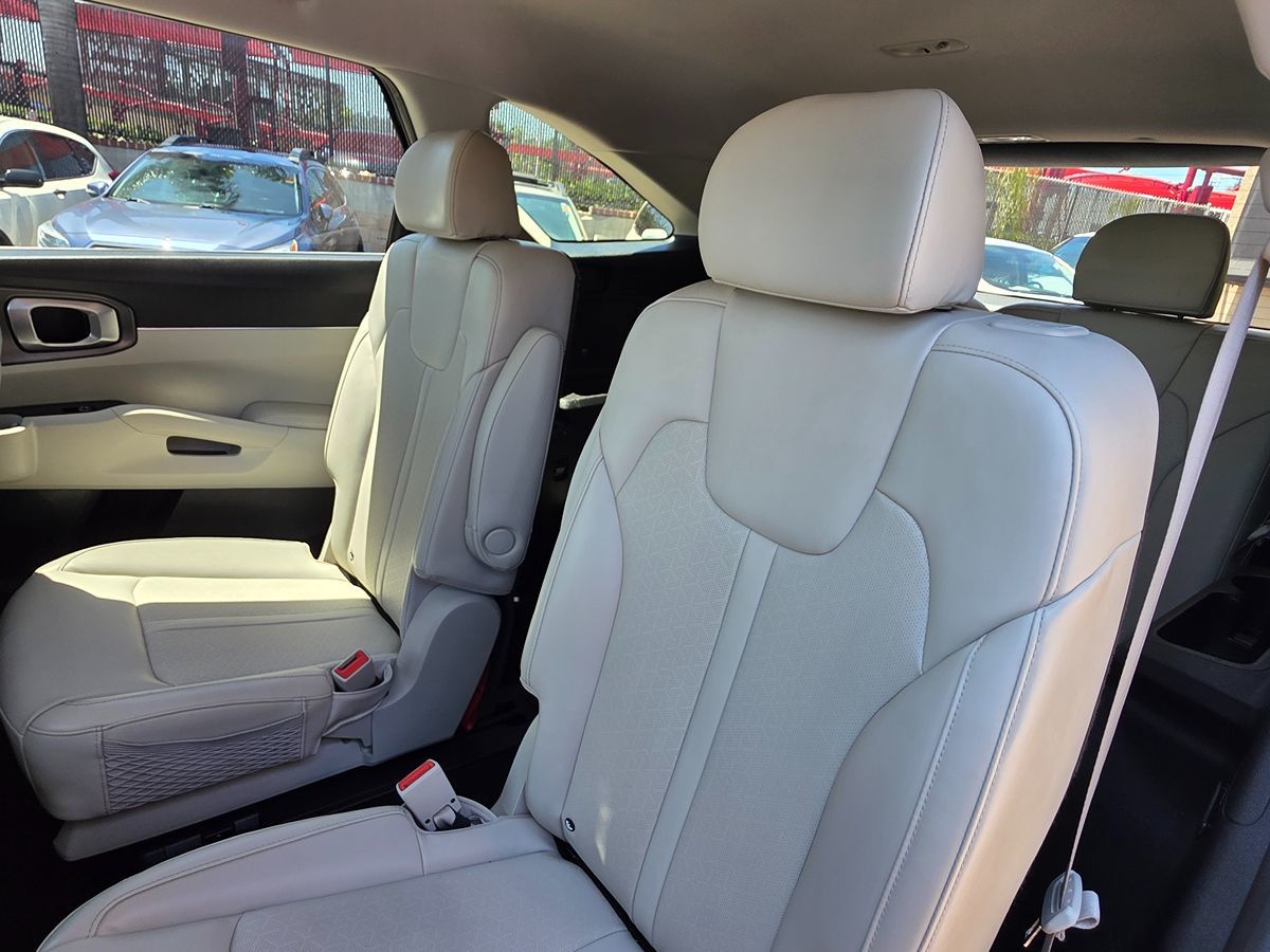 2022 Kia Sorento S Hybrid - Photo 24