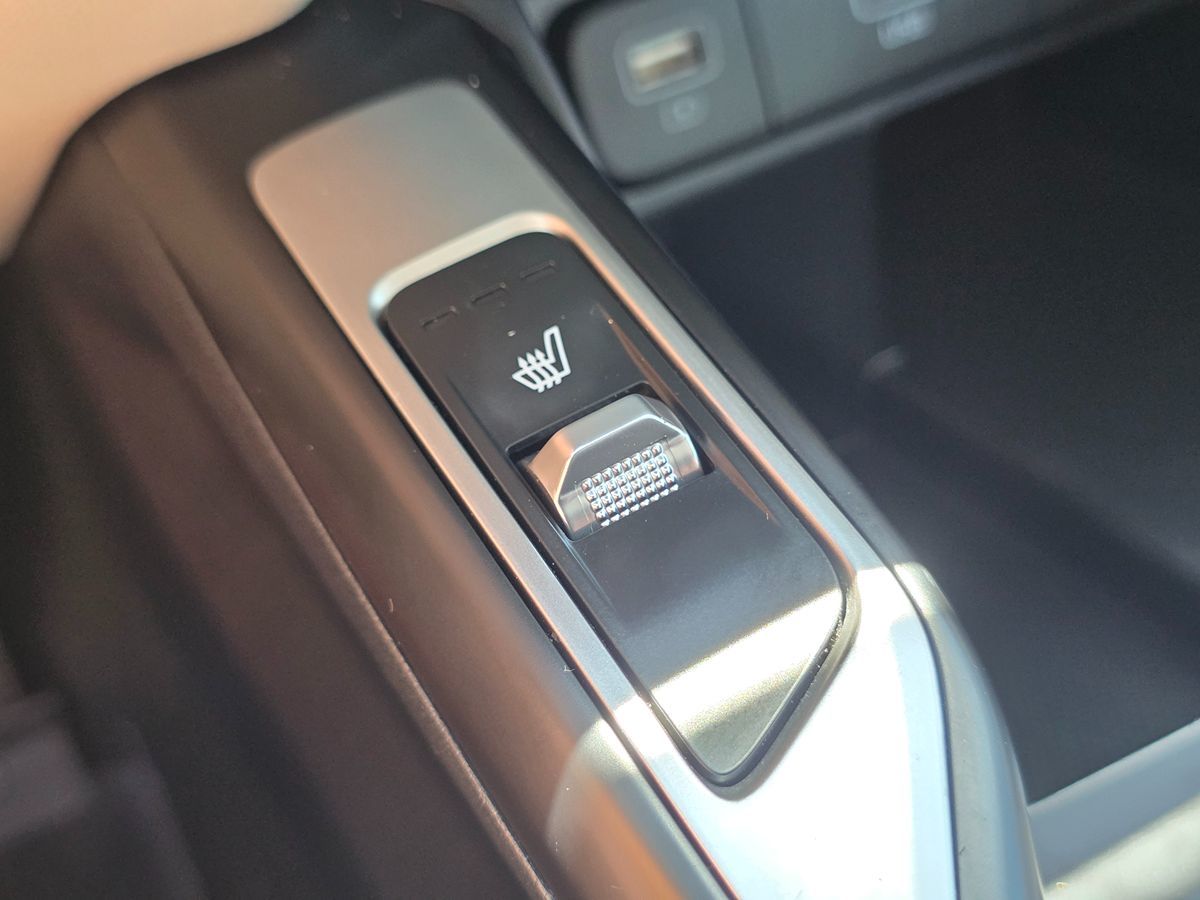 2022 Kia Sorento S Hybrid - Photo 42