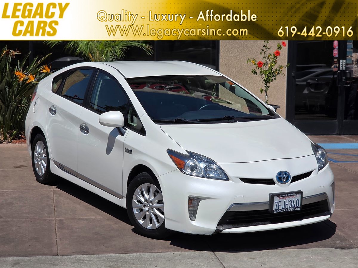 White (Blizzard Pearl) 2014 Toyota Prius Plug-In Hybrid Hatchback Front-Wheel Drive Automatic