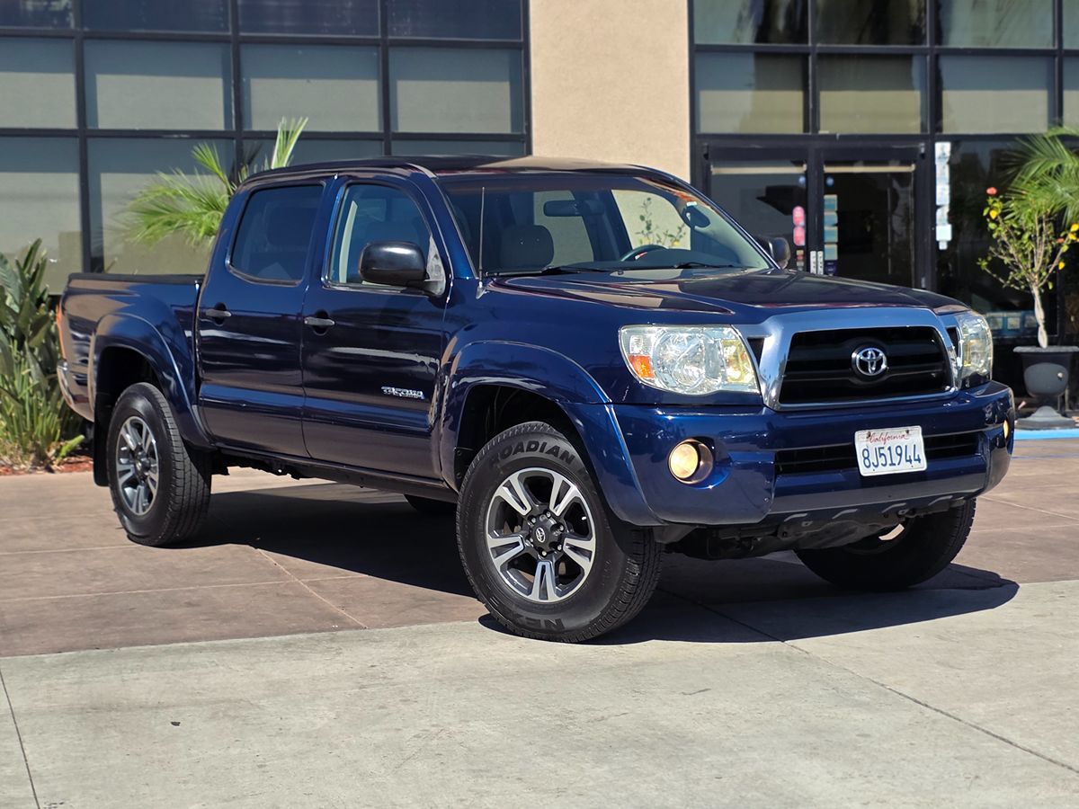 Toyota Tacoma photo 4