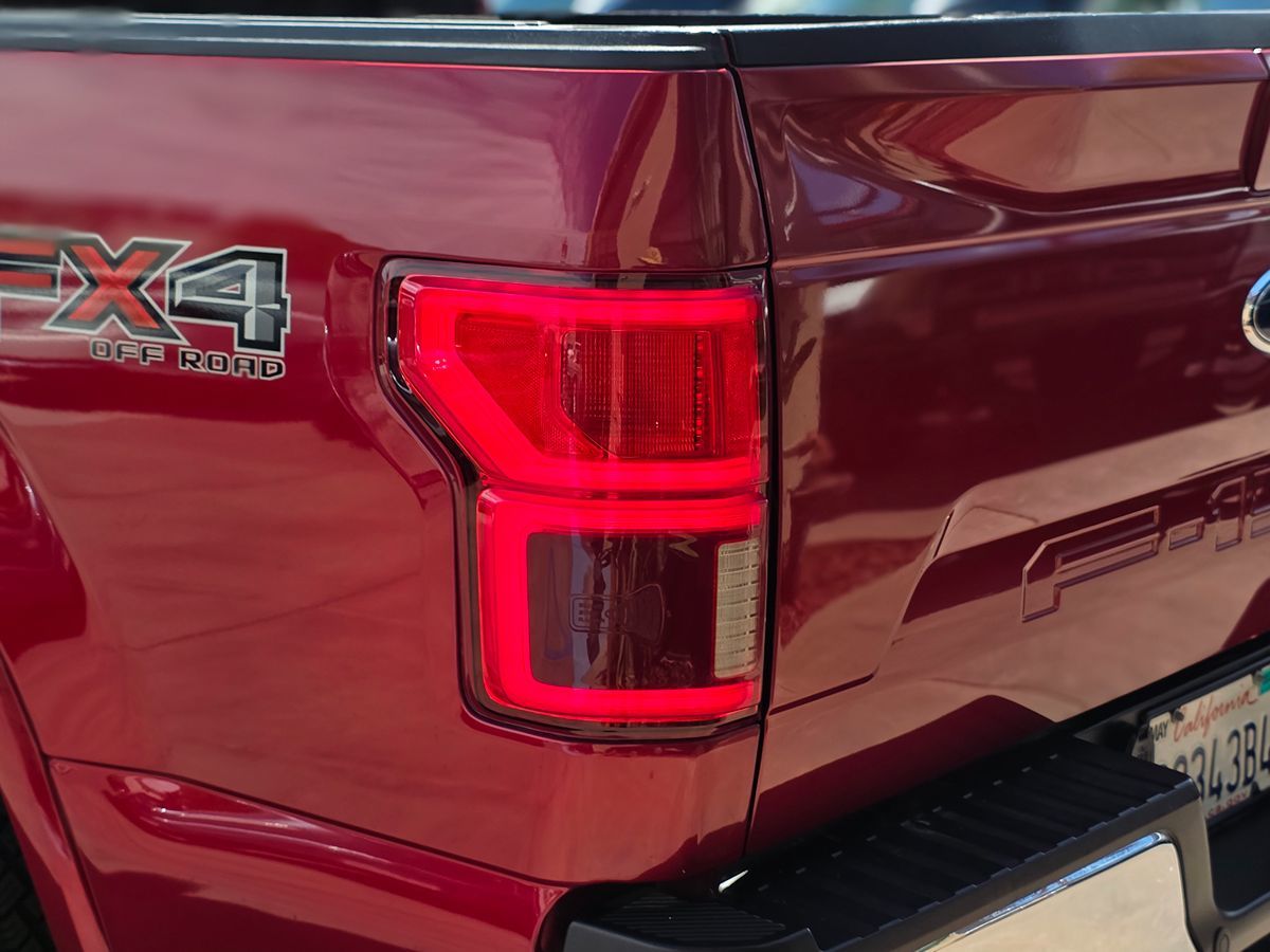 Ford F-150 photo 10