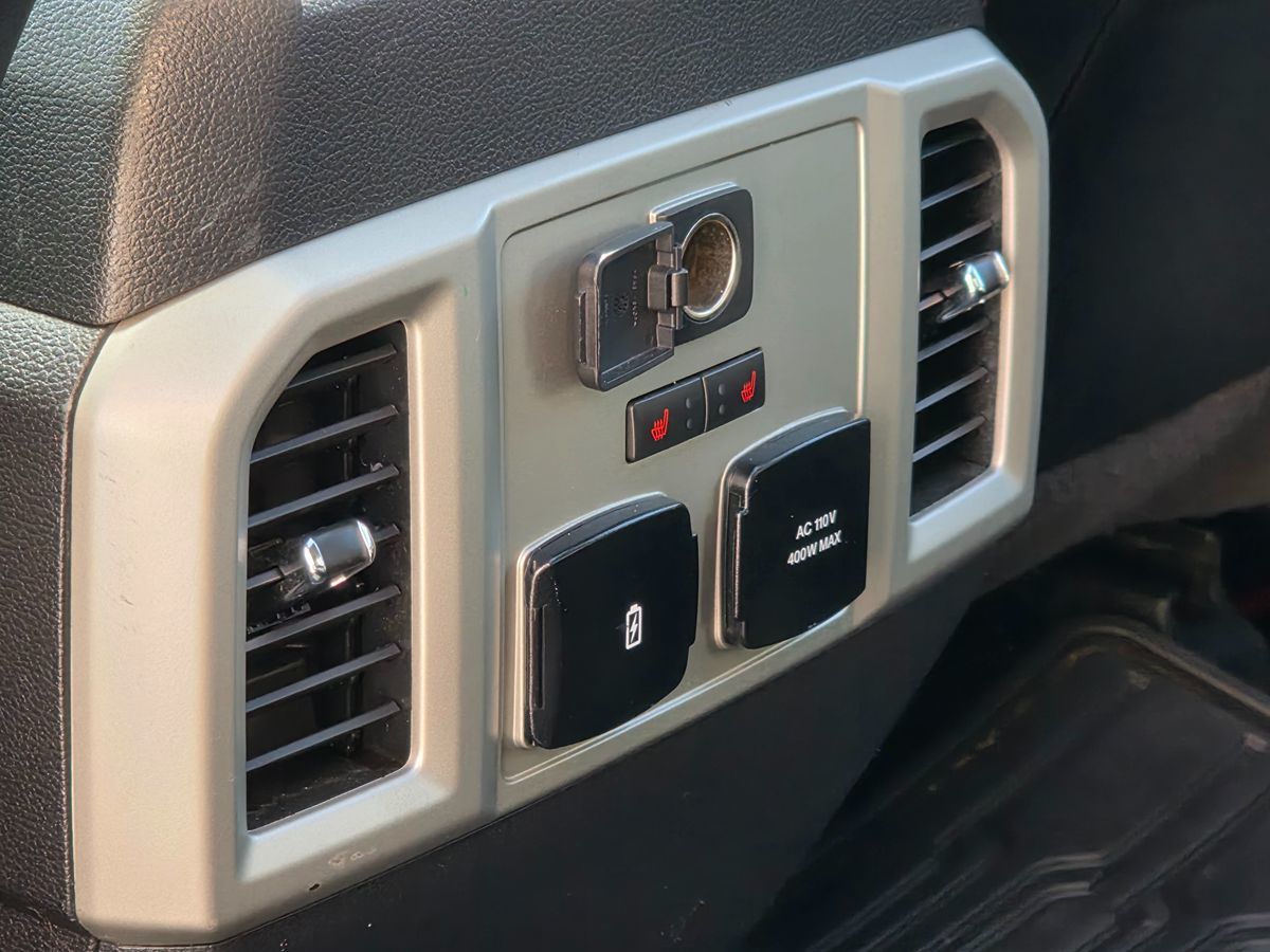 Ford F-150 photo 27