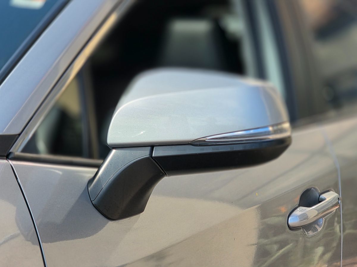 Toyota RAV4 photo 8
