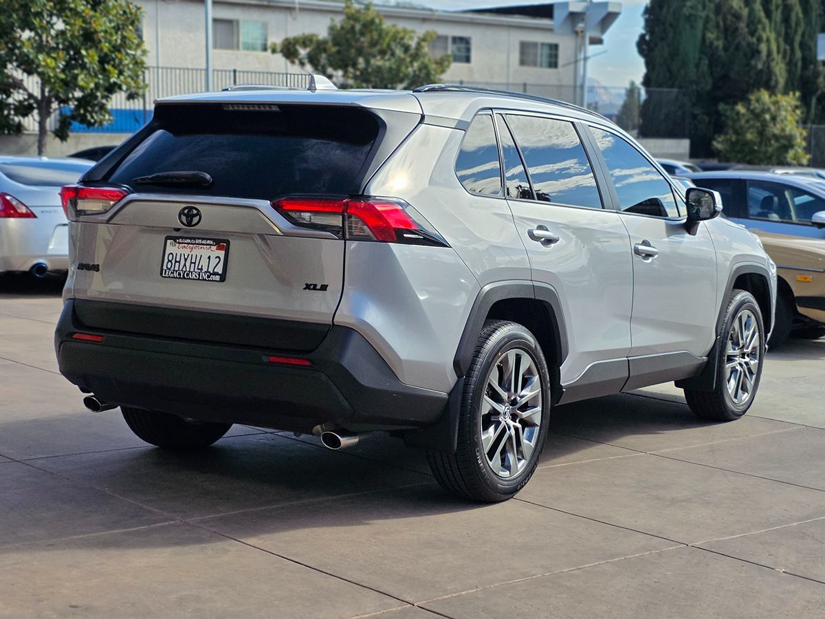Toyota RAV4 photo 12