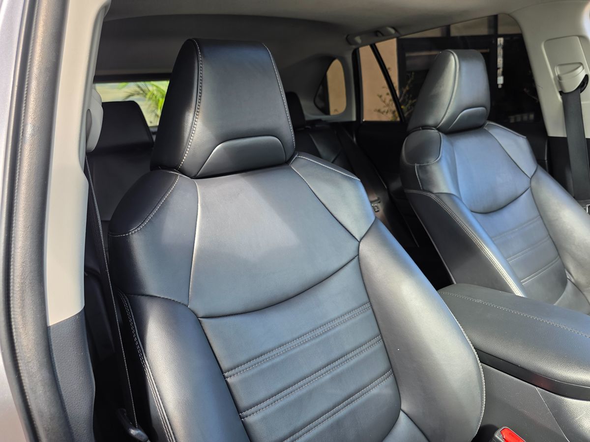 Toyota RAV4 photo 17