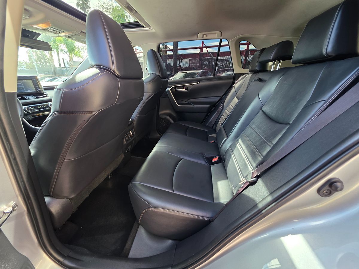 Toyota RAV4 photo 25