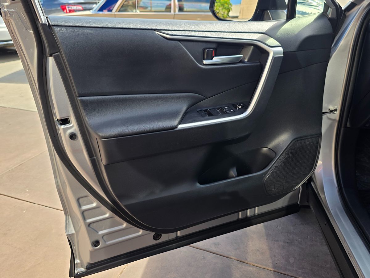 Toyota RAV4 photo 30