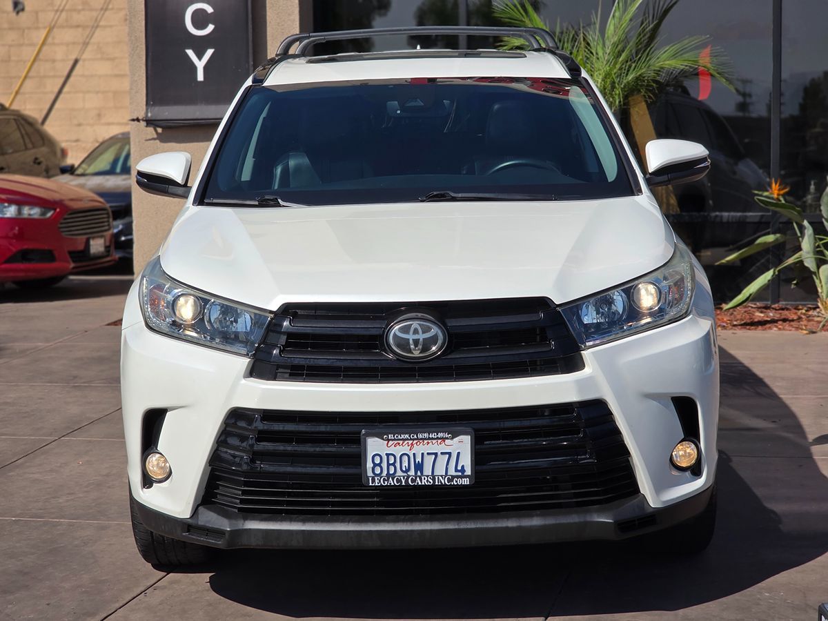 Toyota Highlander photo 4