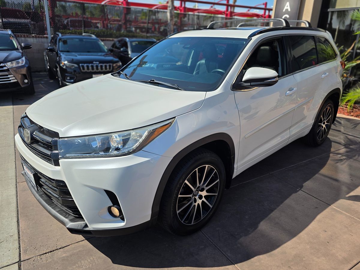 Toyota Highlander photo 5