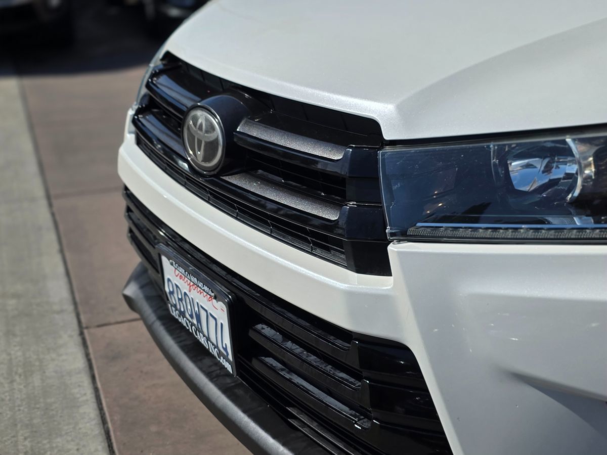 Toyota Highlander photo 7