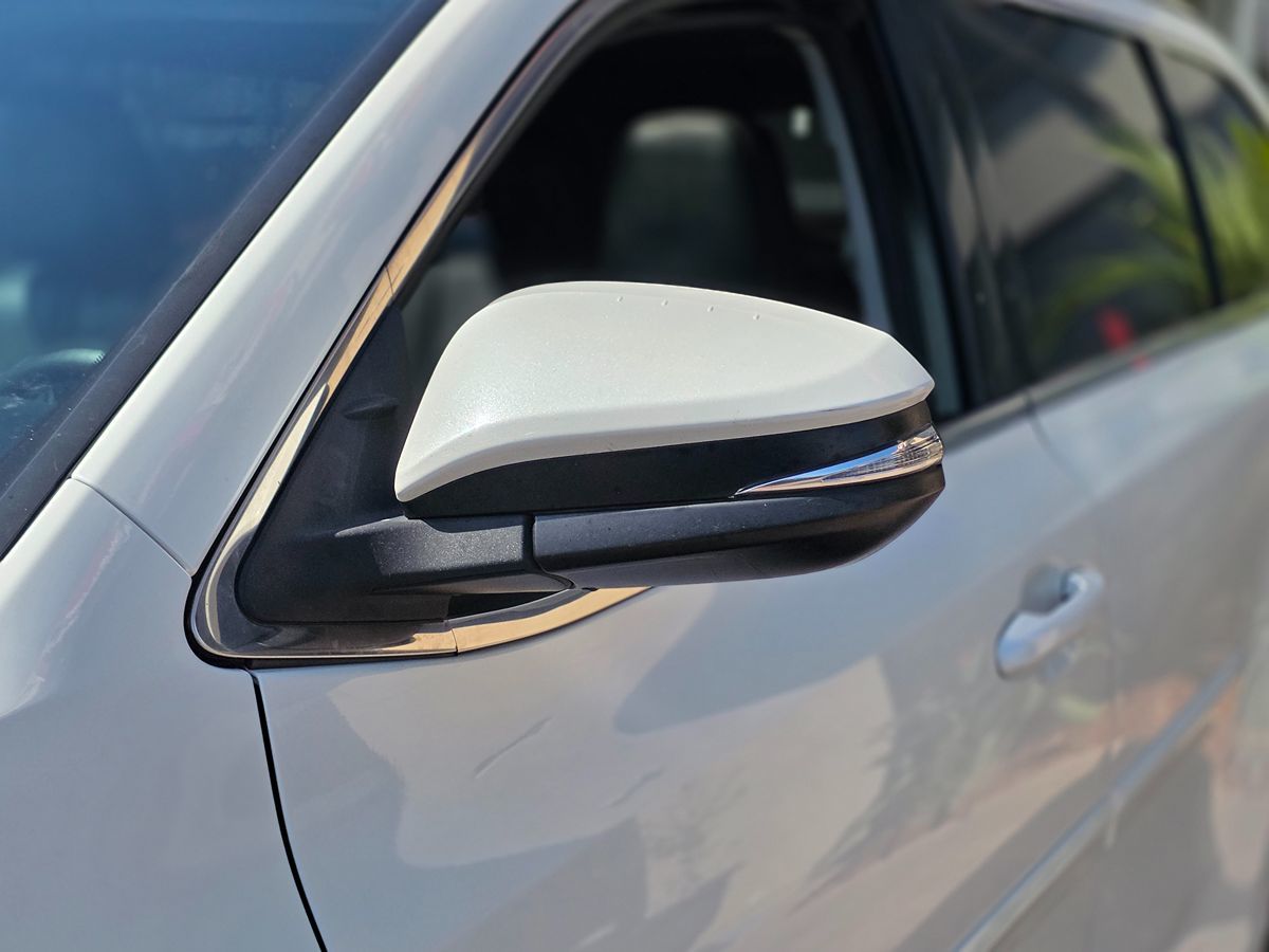 Toyota Highlander photo 8