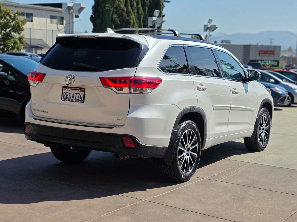 Toyota Highlander photo 12