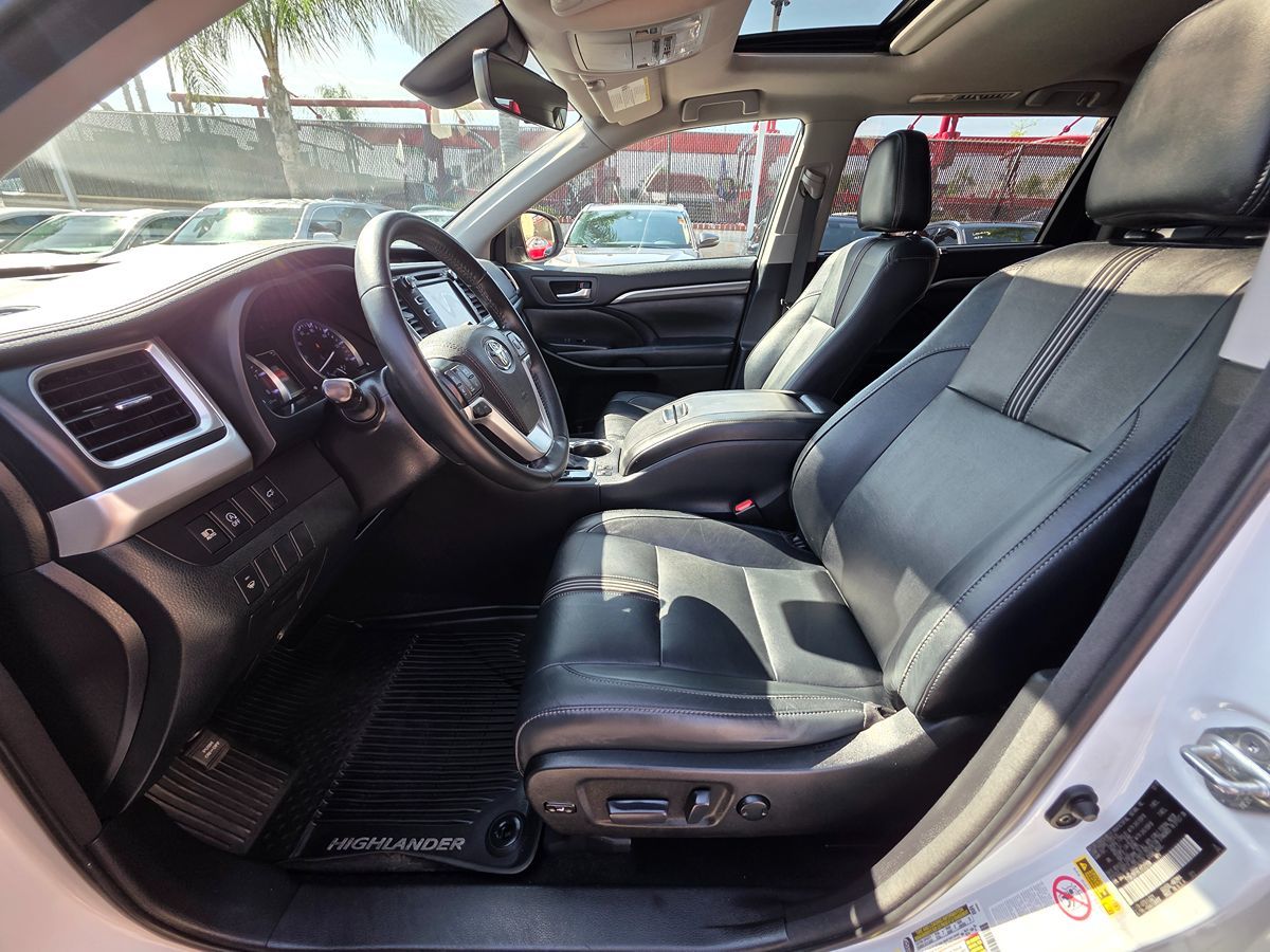 Toyota Highlander photo 23
