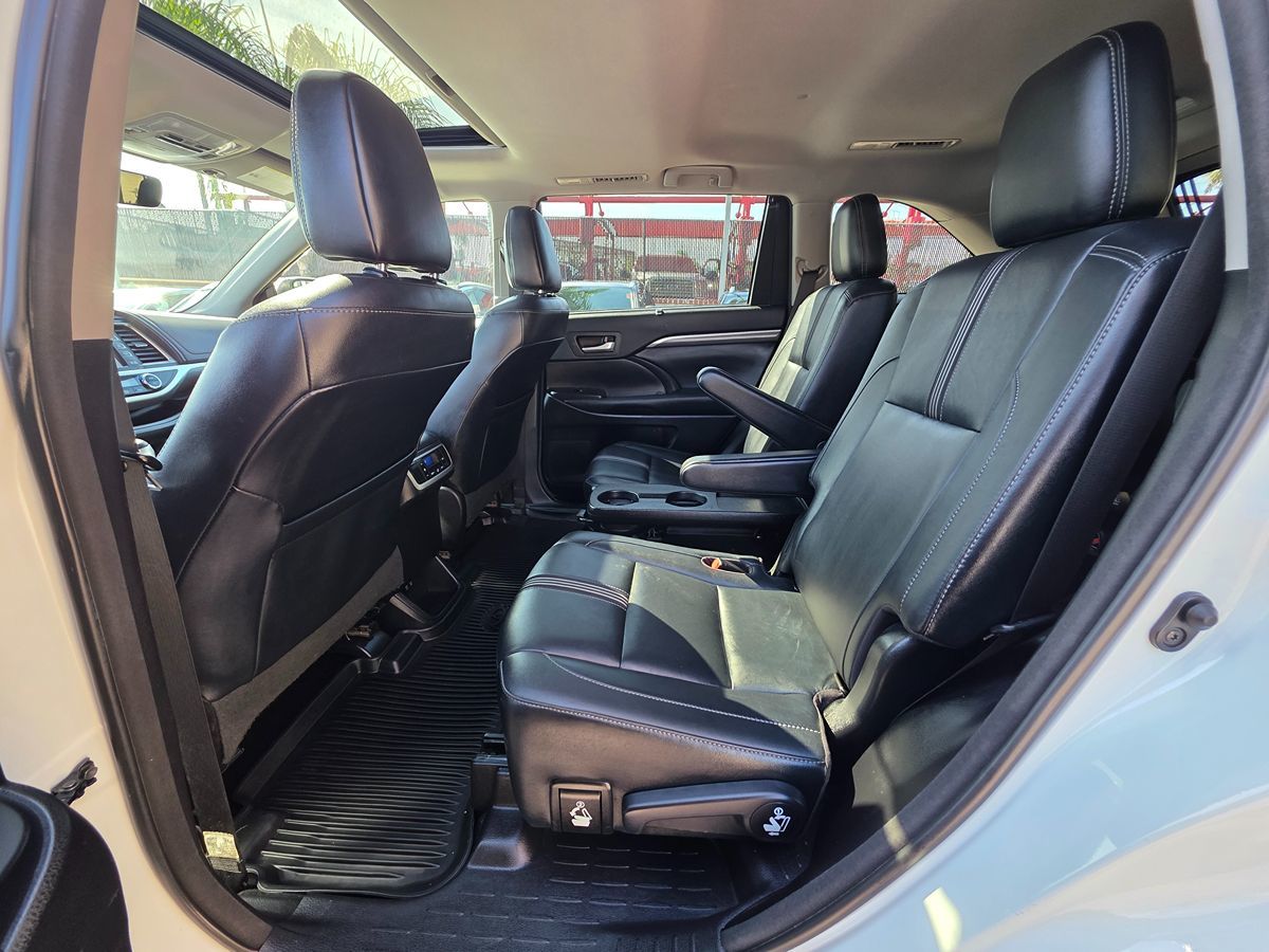 Toyota Highlander photo 26