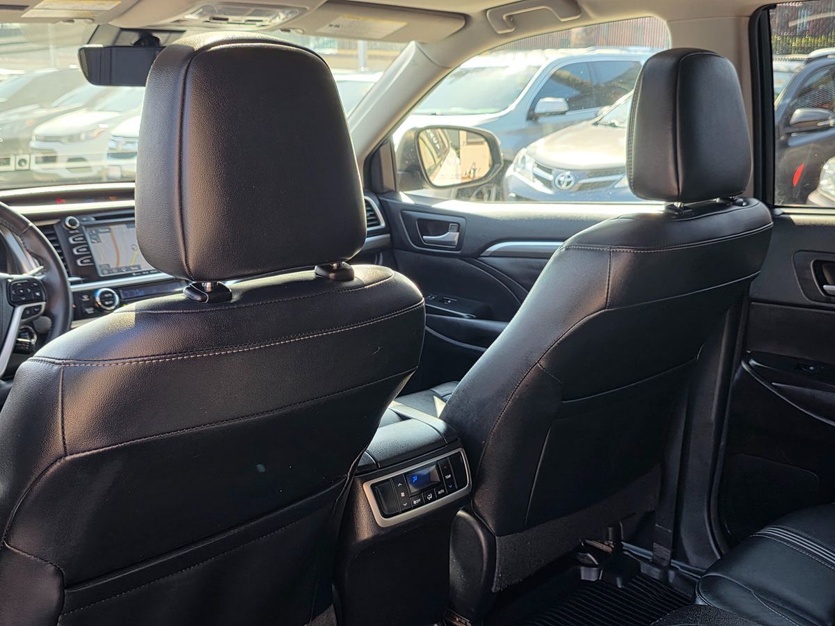 Toyota Highlander photo 28