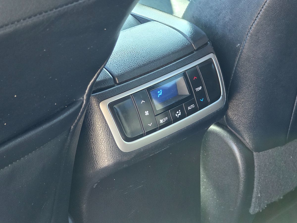 Toyota Highlander photo 29