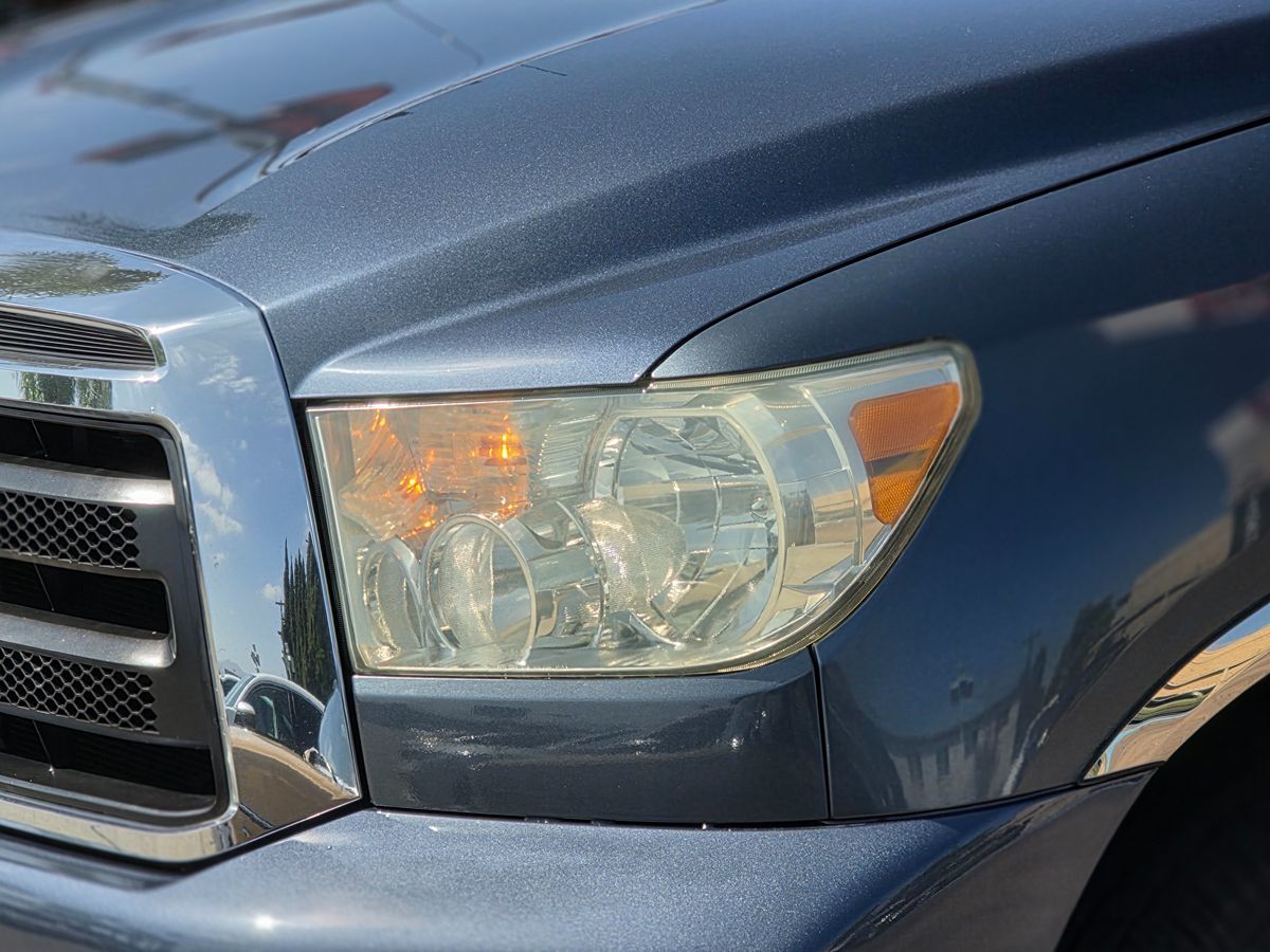 Toyota Tundra photo 7