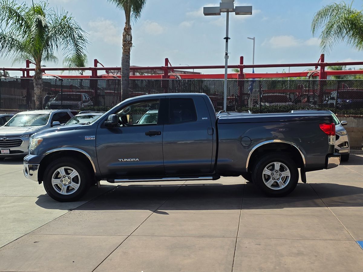 Toyota Tundra photo 10