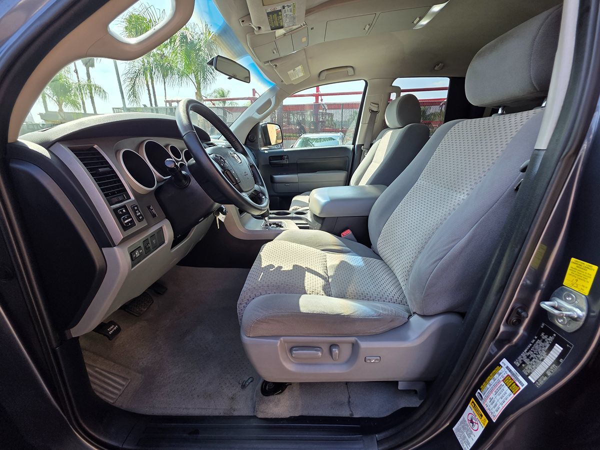 Toyota Tundra photo 22