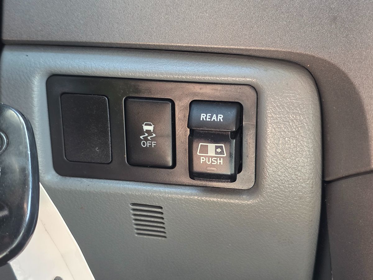 Toyota Tundra photo 47