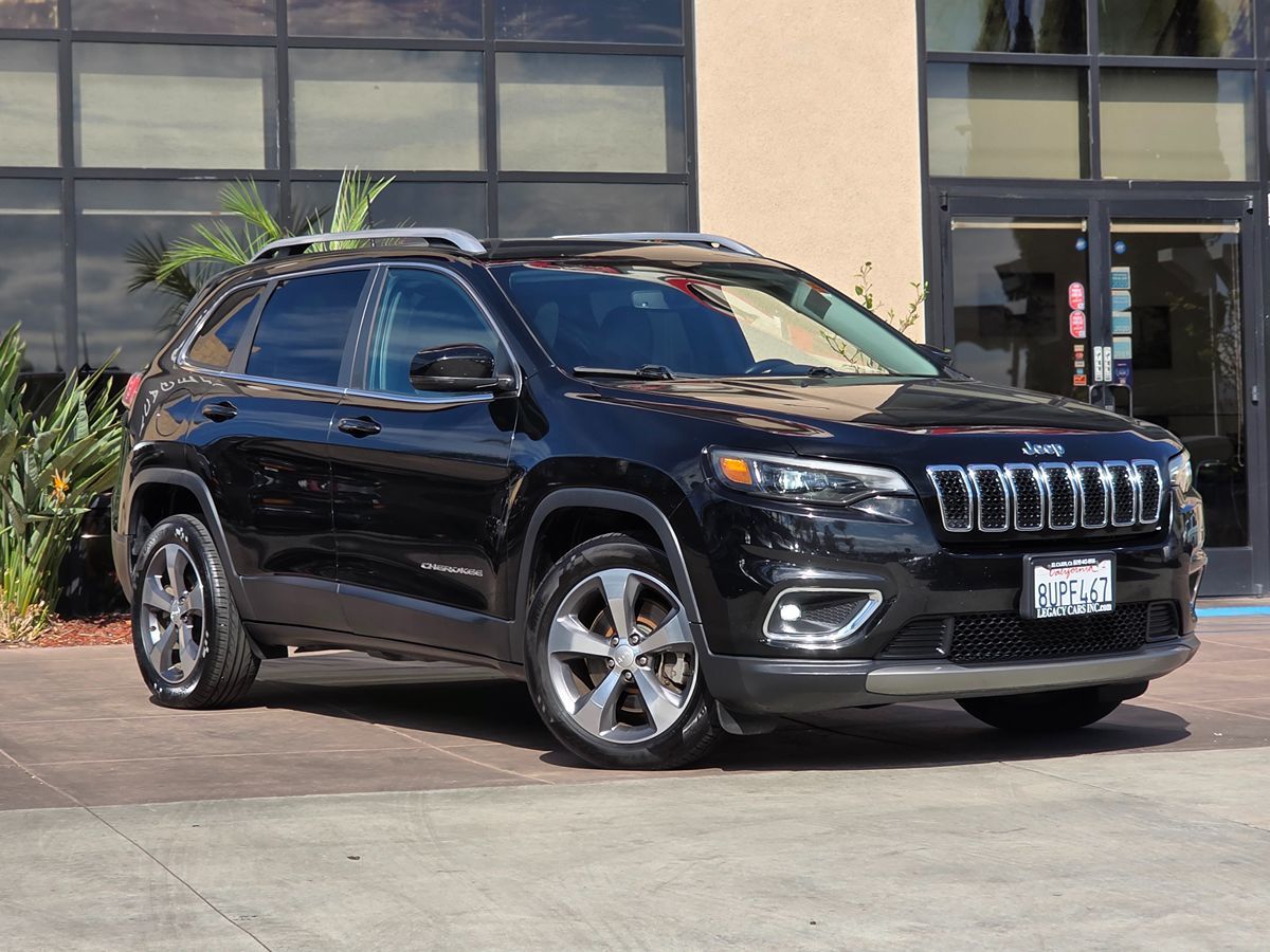 Jeep Cherokee photo 3