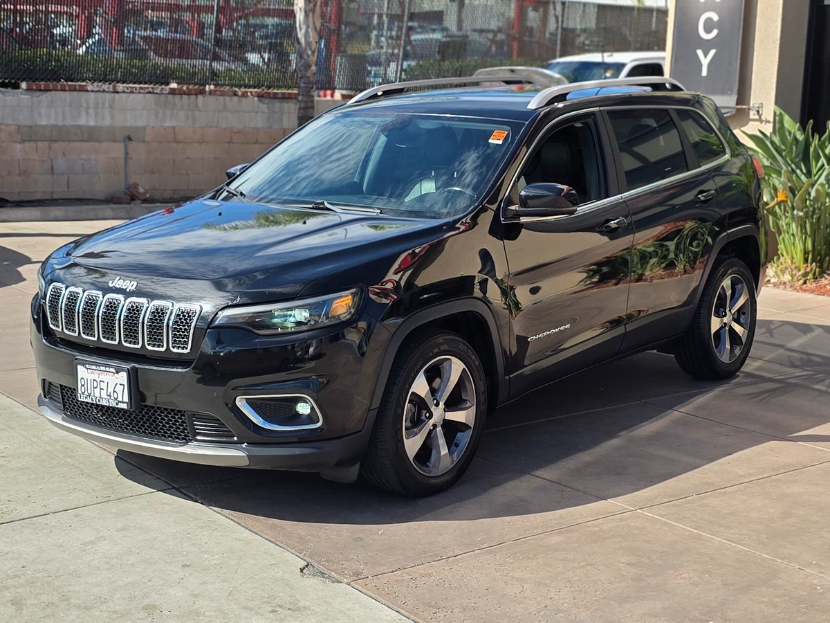 Jeep Cherokee photo 5