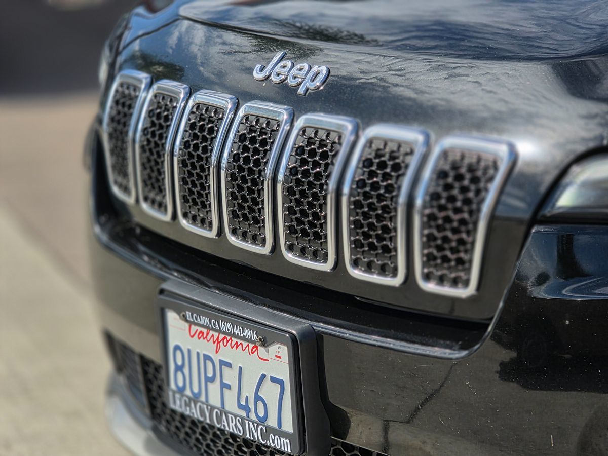 Jeep Cherokee photo 6