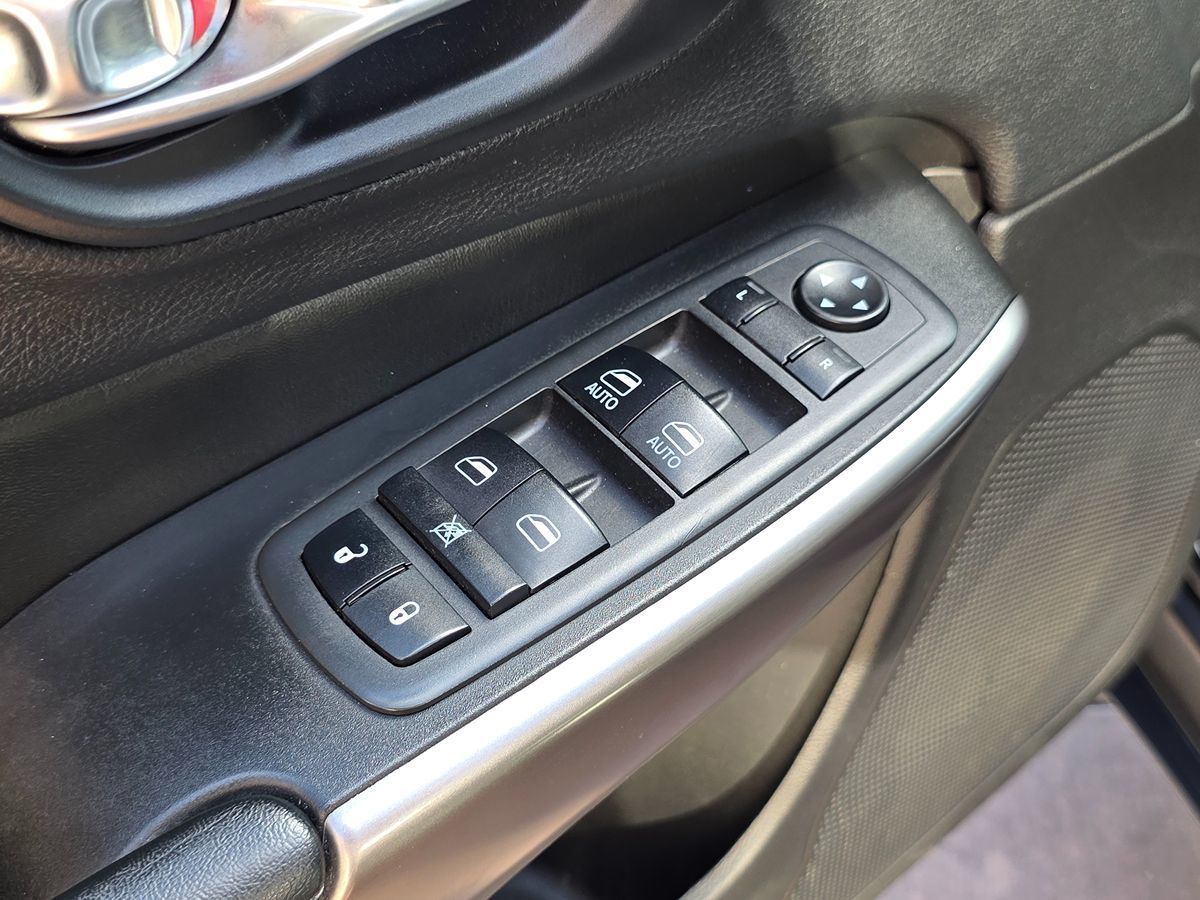 Jeep Cherokee photo 29