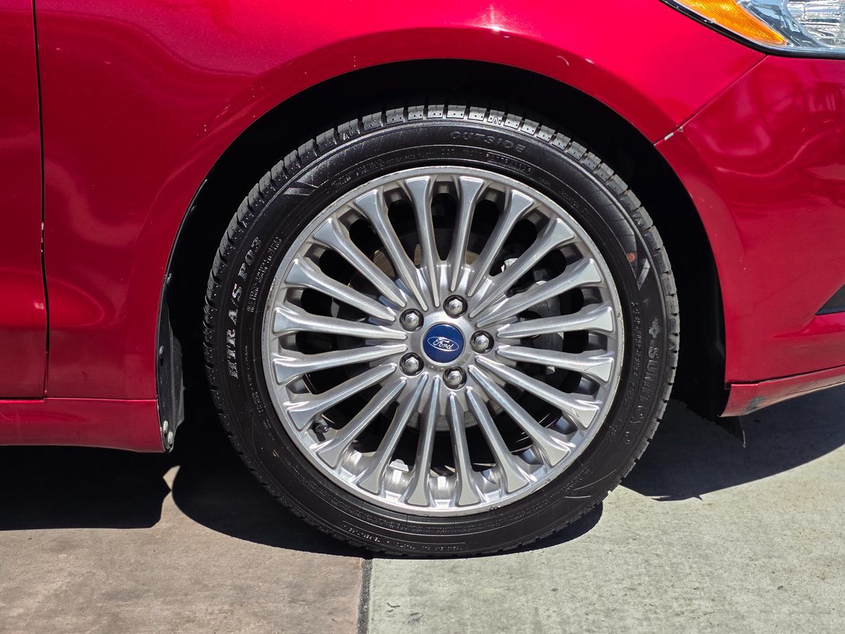Ford Fusion photo 13