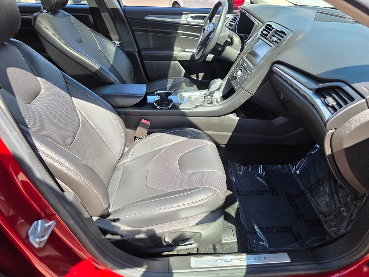 Ford Fusion photo 16