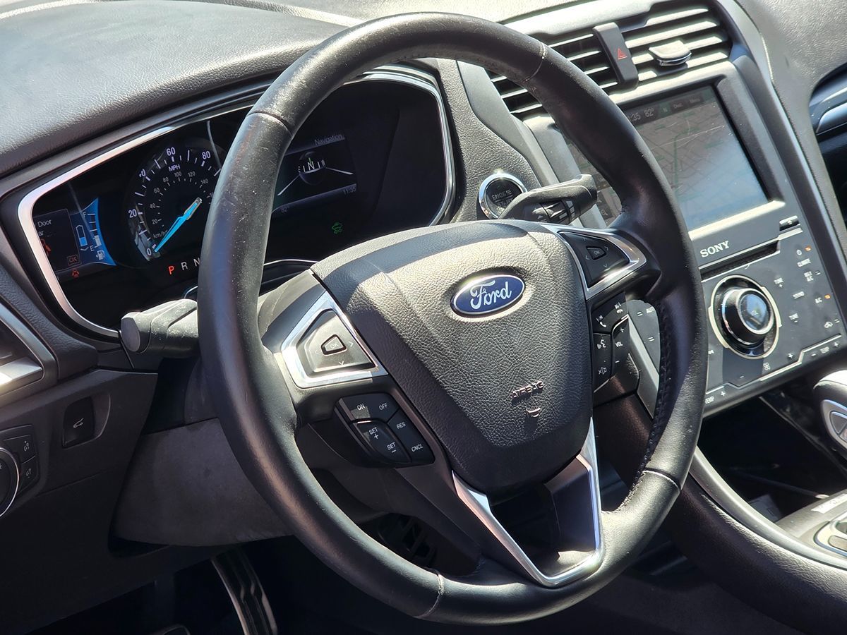 Ford Fusion photo 20