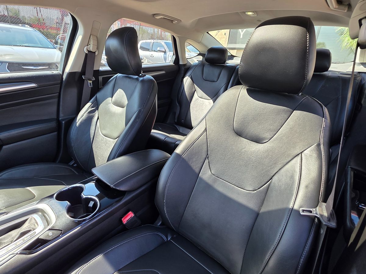 Ford Fusion photo 22