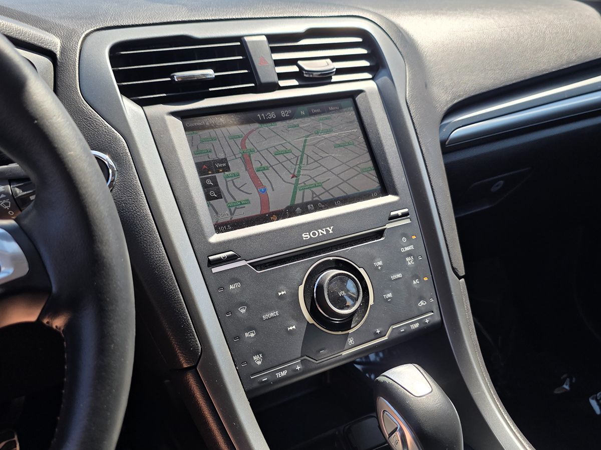 Ford Fusion photo 34