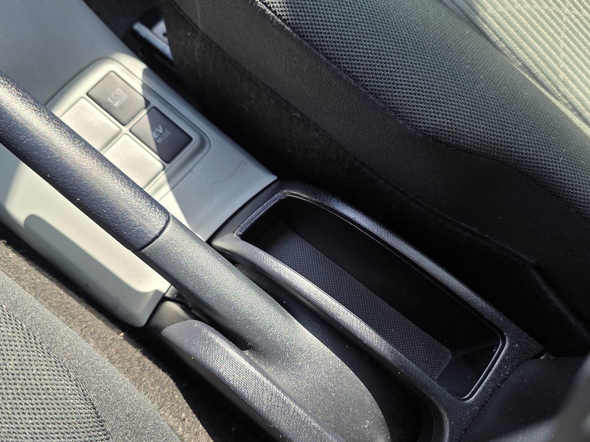 Toyota Prius C photo 36
