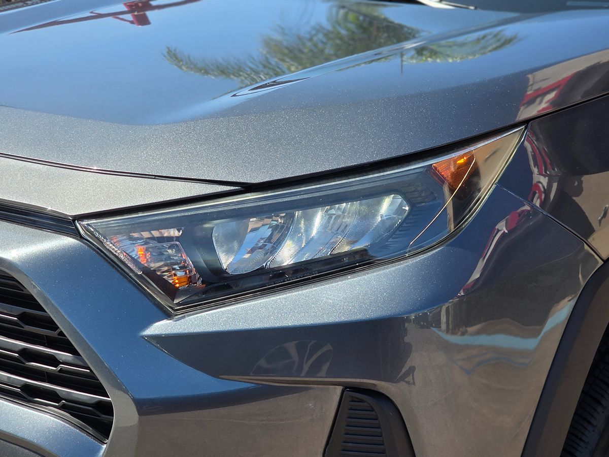 Toyota RAV4 photo 7