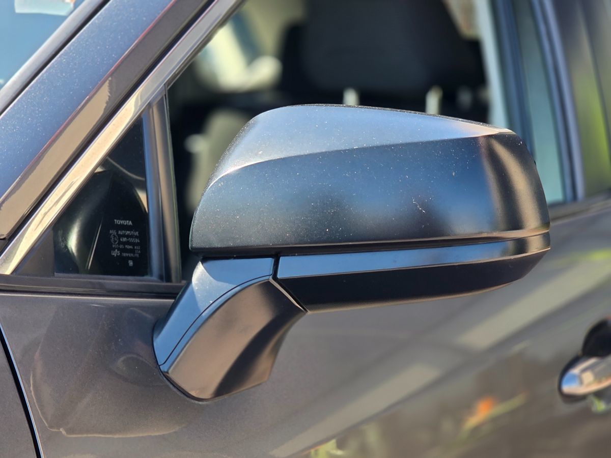 Toyota RAV4 photo 9