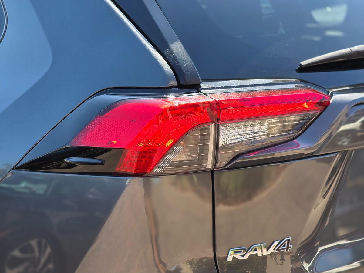 Toyota RAV4 photo 11